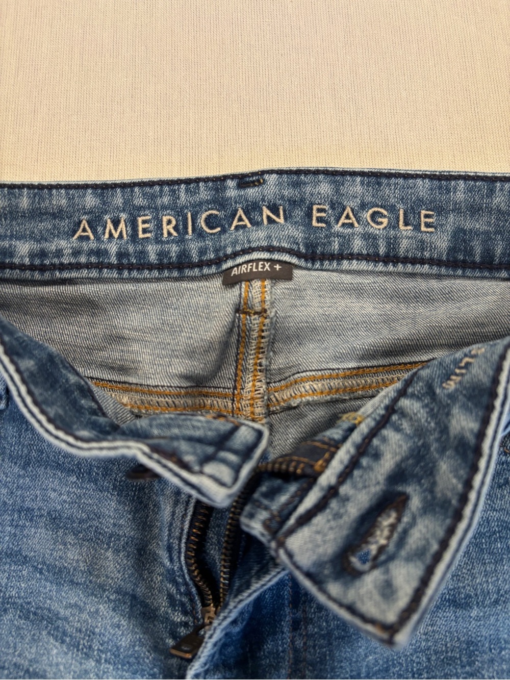 American Eagle AirFlex+ Men’s Jeans 36x30 Light Wash Stretch Straight Fit Denim - Picture 7 of 9